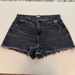Good American Good 90’s A-Line Denim Shorts